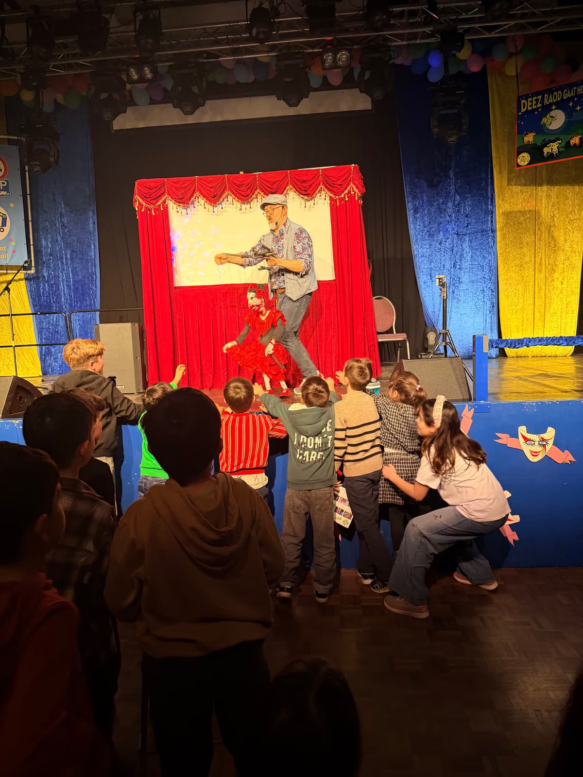 Succesvolle Poppenkastshow Brengt Kinderen Samen!